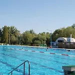 Ferienhasu Donauknie By Interhome Tatil Evi *