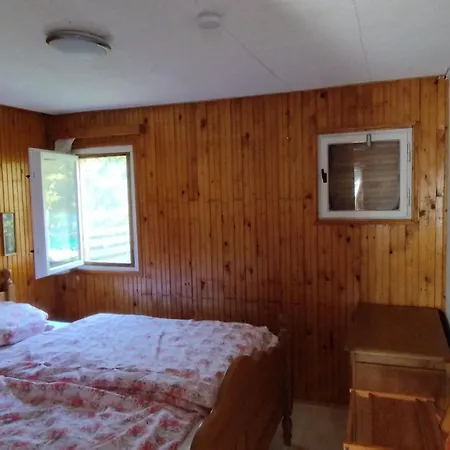 Ferienhasu Donauknie By Interhome Casa vacanze Leányfalu
